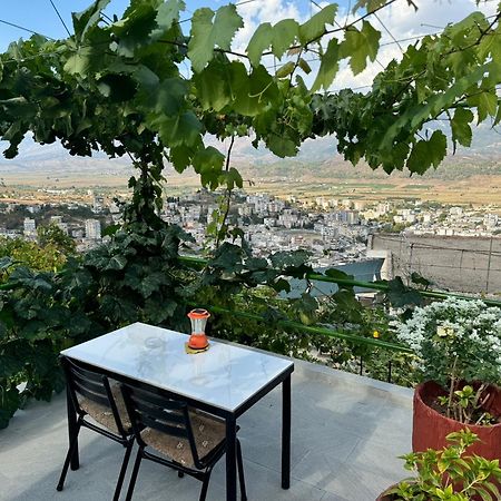 Panoramic View Guest House Gjirokastër Esterno foto