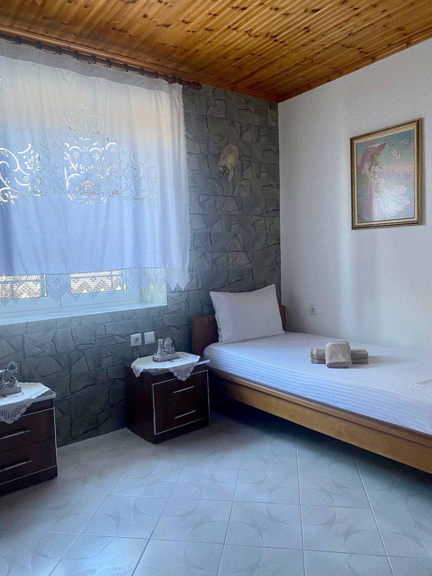 Panoramic View Guest House Gjirokastër Esterno foto