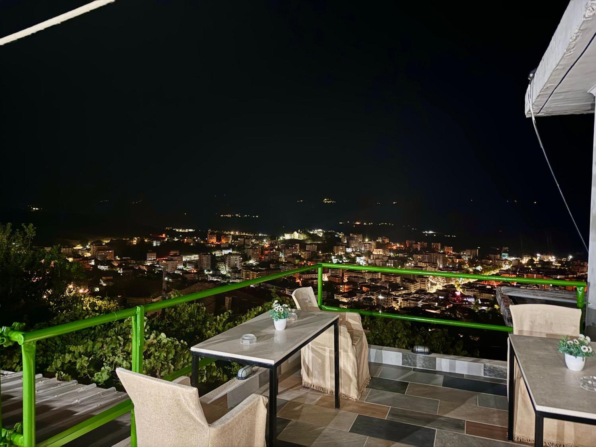 Panoramic View Guest House Gjirokastër Esterno foto